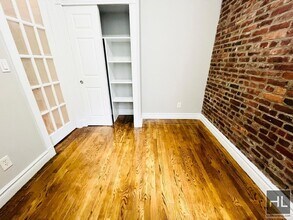 2 Bedroom 2 bath Apartment In Gramercy! $6 in New York, NY - Building Photo - Building Photo