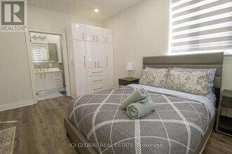 2352 Middlefield Rd in Markham, ON - Building Photo - Building Photo