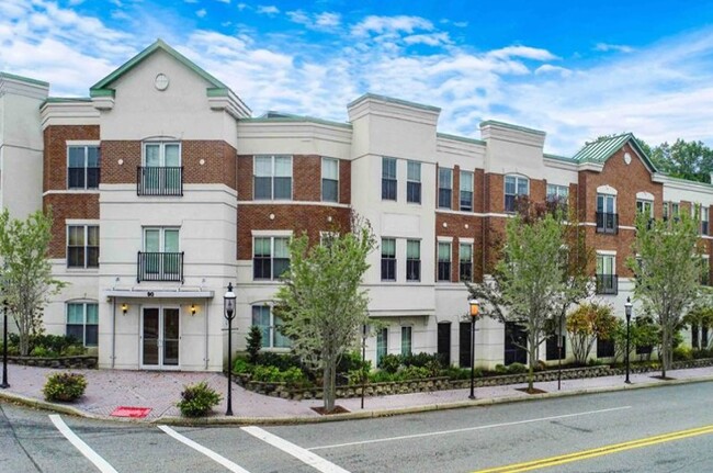 Station Place in Park Ridge, NJ - Foto de edificio - Building Photo