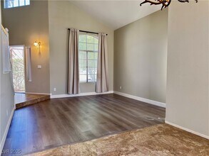1635 White Dr in Las Vegas, NV - Building Photo - Building Photo