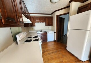 449 Lands End Rd in Fayetteville, NC - Building Photo - Building Photo