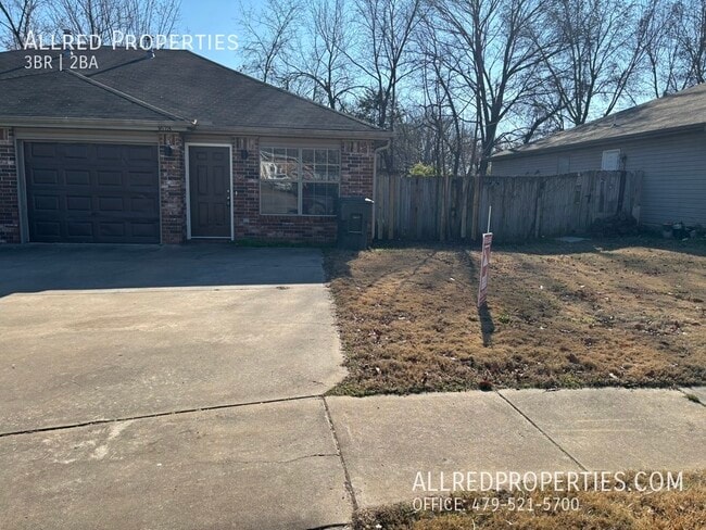 property at 1673 Evalyn Cir
