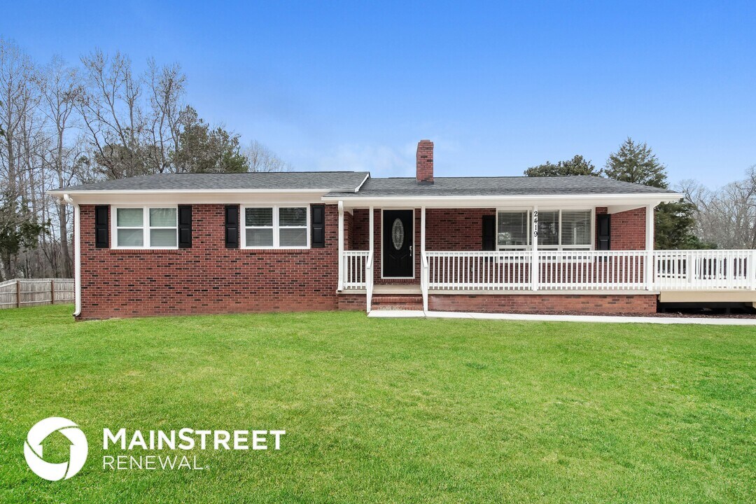 2419 Winfield St in Kannapolis, NC - Building Photo