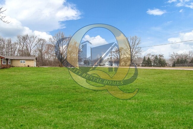 3227 Gehring Dr in Flint, MI - Building Photo - Building Photo