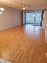 2901 S Palm Aire Dr in Pompano Beach, FL - Building Photo - Building Photo