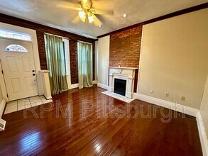2118 Sidney St in Pittsburgh, PA - Building Photo - Building Photo