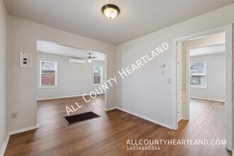 533 E Boeing Dr in Midwest City, OK - Building Photo - Building Photo