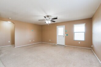 21370 Beacon Springs Lane in Katy, TX - Foto de edificio - Building Photo