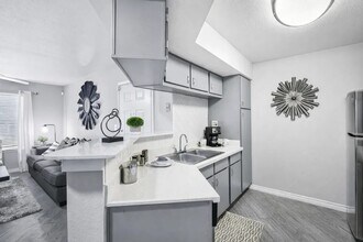 20000 Saums Rd in Katy, TX - Building Photo - Building Photo