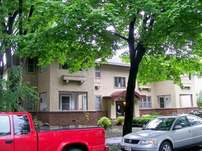 3904 Thomas Ave S in Minneapolis, MN - Building Photo - Building Photo