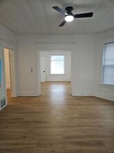 5706 22nd Ave, Unit Lower in Kenosha, WI - Foto de edificio - Building Photo