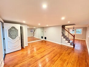 1424 Clairidge Rd in Baltimore, MD - Building Photo - Building Photo