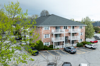 Mitchell Estates II in Billerica, MA - Building Photo - Building Photo