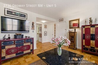 2736 Ordway St NW in Washington, DC - Building Photo - Building Photo