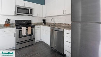 222 E Saratoga St in Baltimore, MD - Building Photo - Building Photo