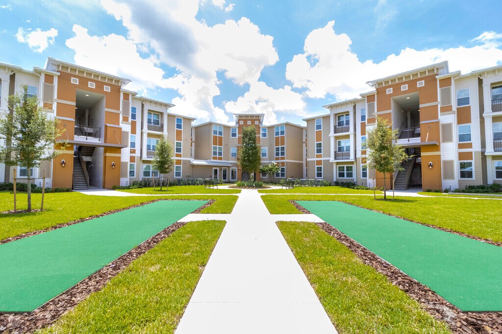 Parc Hill Apartment Homes Orange City, FL Apartments For Rent