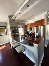 121 Green St, Unit 304 in Boston, MA - Building Photo - Building Photo