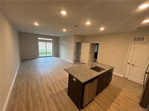 313 Tower Ridge Cir in Scotchtown, NY - Building Photo - Building Photo