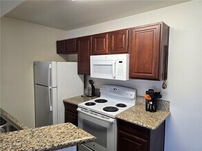 5166 S Jones Blvd in Las Vegas, NV - Building Photo - Building Photo