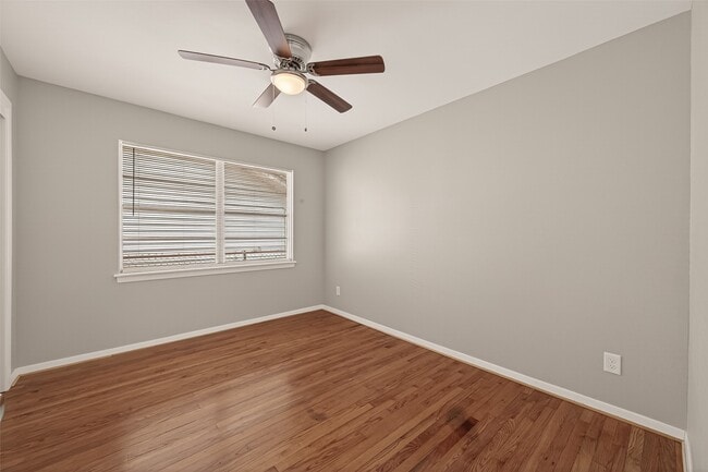 property at 226 W 4th St