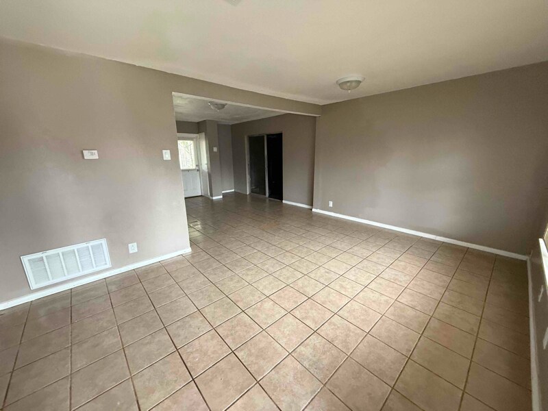 1822 Kendalia Ave in San Antonio, TX - Building Photo