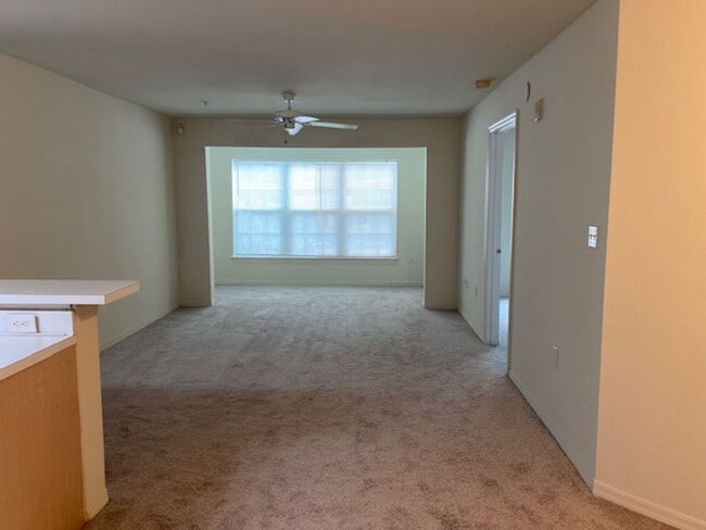 property at 5455 Vineland Rd