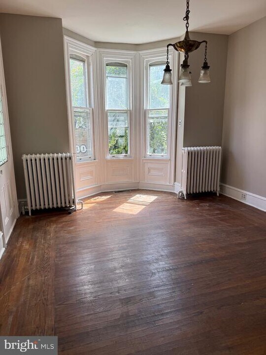 516 N High St in Millville, NJ - Building Photo