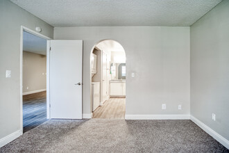 Ciel Apartments in Las Vegas, NV - Building Photo - Interior Photo