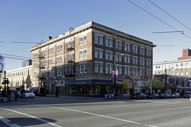 Belvedere Court in Vancouver, BC - Building Photo - Building Photo