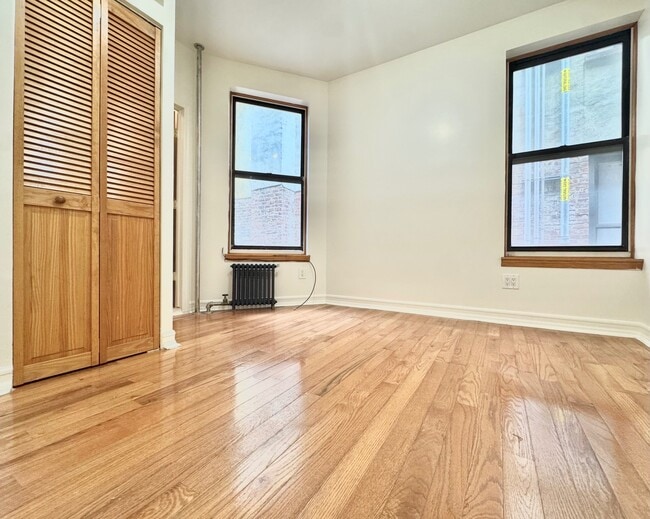3135 Broadway