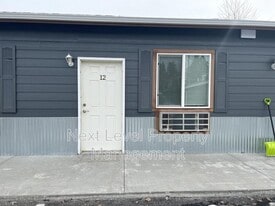 1730 Montana Hwy 35 in Kalispell, MT - Building Photo