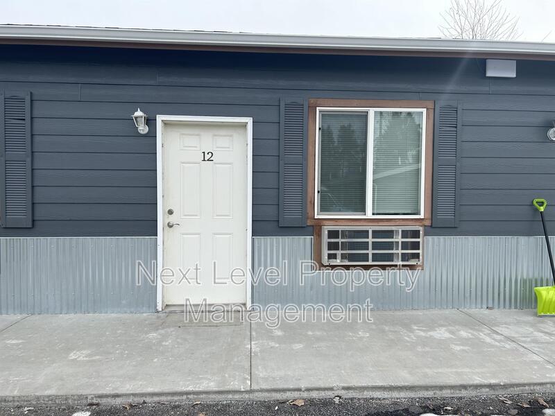 1730 Montana Hwy 35 in Kalispell, MT - Building Photo