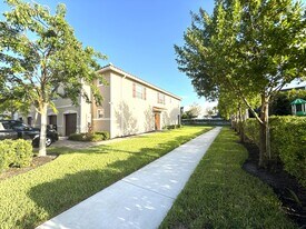 6794 Broadwater Ln in Greenacres, FL - Building Photo
