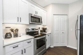 4207 S Dale Mabry Hwy, Unit 8201 in Tampa, FL - Building Photo - Building Photo