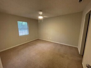 Kellie Lane - Excellent location in Auburn, AL - Building Photo - Building Photo