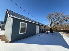 163 Finn Ln in Eastland, TX - Building Photo