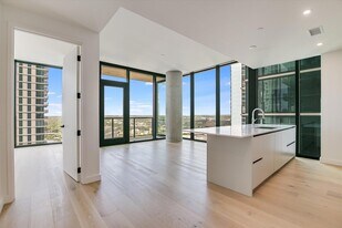 610 Davis St, Unit 2505 in Austin, TX - Building Photo