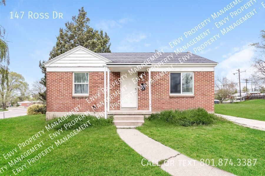 147 Ross Dr in Clearfield, UT - Building Photo