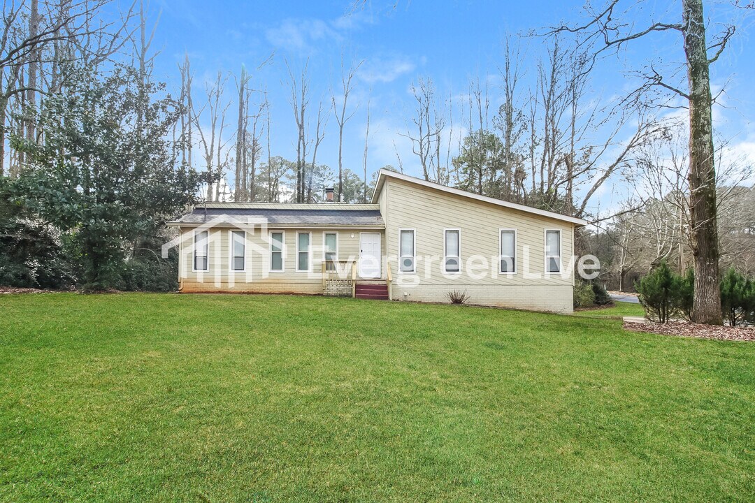 104 Longstreet Cir in Oxford, GA - Building Photo