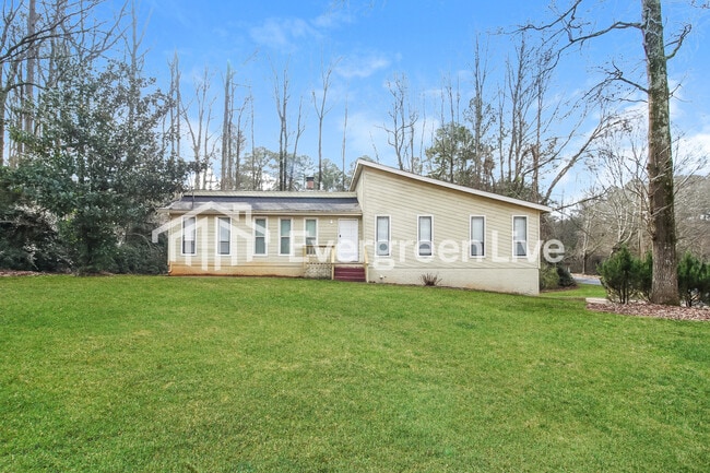 property at 104 Longstreet Cir