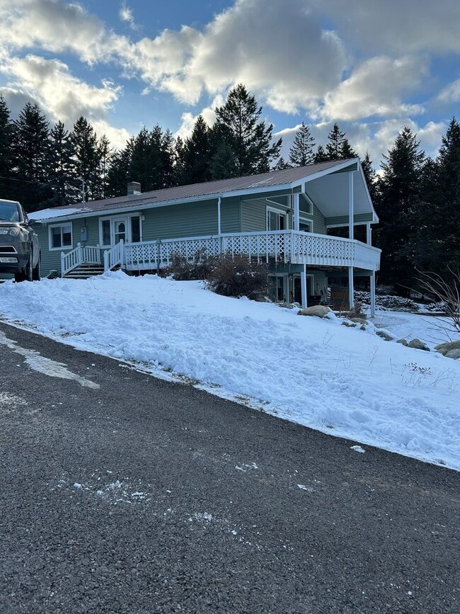 property at 180 Kookoosint Trail