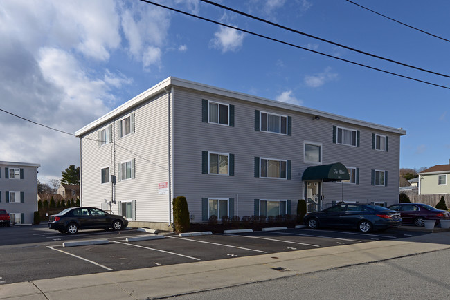 The Arbors in Fall River, MA - Building Photo - Building Photo