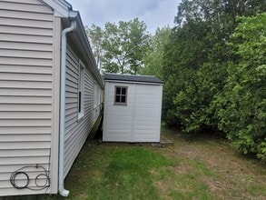84 Washington Rd in Woodbury, CT - Building Photo - Building Photo