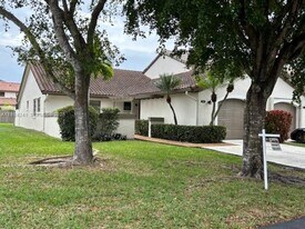 11349 SW 85th Ln in Miami, FL - Building Photo