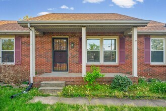 194 Bob White Dr in Clarksville, TN - Building Photo - Building Photo