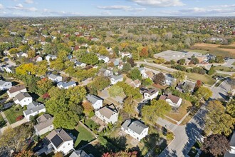 720 Heatherdown Way in Buffalo Grove, IL - Building Photo - Building Photo