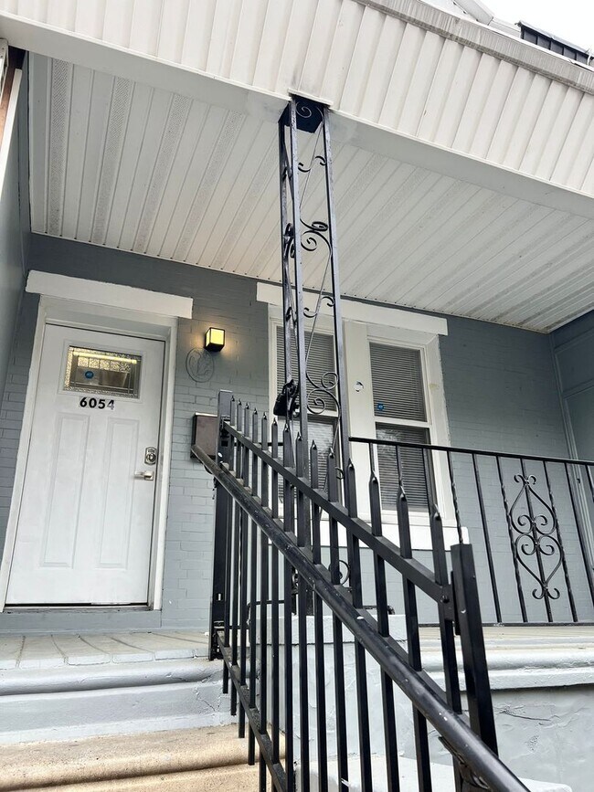 6054 Regent St in Philadelphia, PA - Building Photo - Building Photo