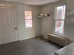 660 W King St in York, PA - Building Photo - Building Photo