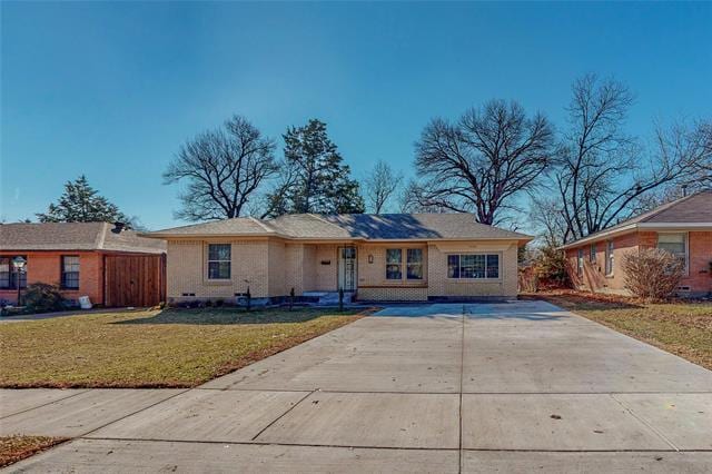 property at 2702 Tolosa Dr