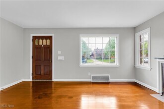 4137 Ellison Rd in South Euclid, OH - Building Photo - Building Photo